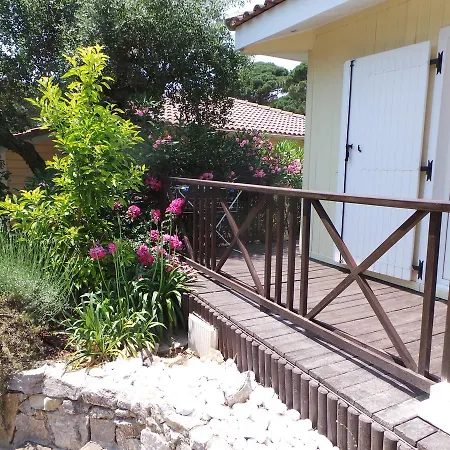 Tatil Evi Ferienhaus Im Parc Oasis Gassin